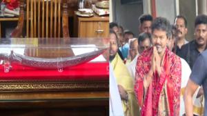 ತಾಯಿ ಮೂಕಾಂಬಿಕೆ ದರ್ಶನ ಪಡೆದು 1.6 ಕೆಜಿ ತೂಕದ ಬೆಳ್ಳಿ ಖಡ್ಗ ಅರ್ಪಿಸಿದ ಸಿಎಂ ಜೋಸೆಫ್‌ ವಿಜಯ್‌ 