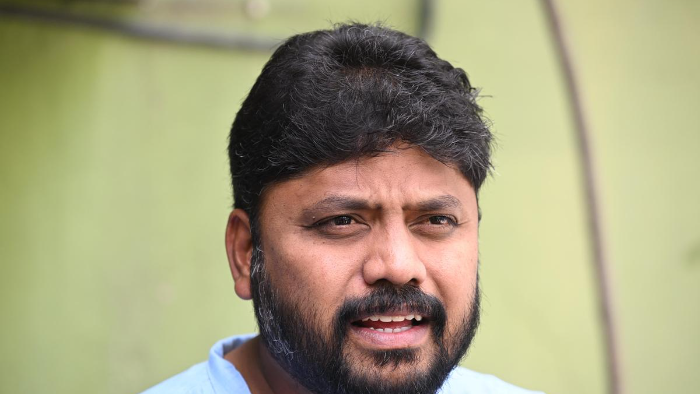 ಜನಾರ್ದನ ರೆಡ್ಡಿ ಅಂತಾರಾಷ್ಟ್ರೀಯ ಕಳ್ಳರ ಸಂಘದ ಅಧ್ಯಕ್ಷ...