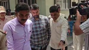 ಜೈಲಲ್ಲಿ ಮೊಬೈಲ್‌ ಬಳಕೆ ಆರೋಪ; ಅತ್ಯಾಚಾರಿ ಪ್ರಜ್ವಲ್‌ ರೇವಣ್ಣ ಪೊಲೀಸ್‌ ಕಸ್ಟಡಿಗೆ 