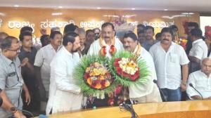 ಸಿಎಂ ಡಿಕೆ ಶಿವಕುಮಾರ್ ಆಪ್ತ ರವಿಗೆ ಅಪೆಕ್ಸ್ ಬ್ಯಾಂಕ್ ಅಧ್ಯಕ್ಷ ಪಟ್ಟ; K.N ರಾಜಣ್ಣಗೆ ನಿರಾಸೆ